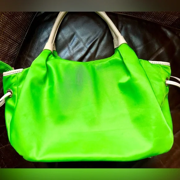 Kate Spade Green Tote - Looks New! Incredible Piece With No Signs Of Wear! - Picture 4 of 13